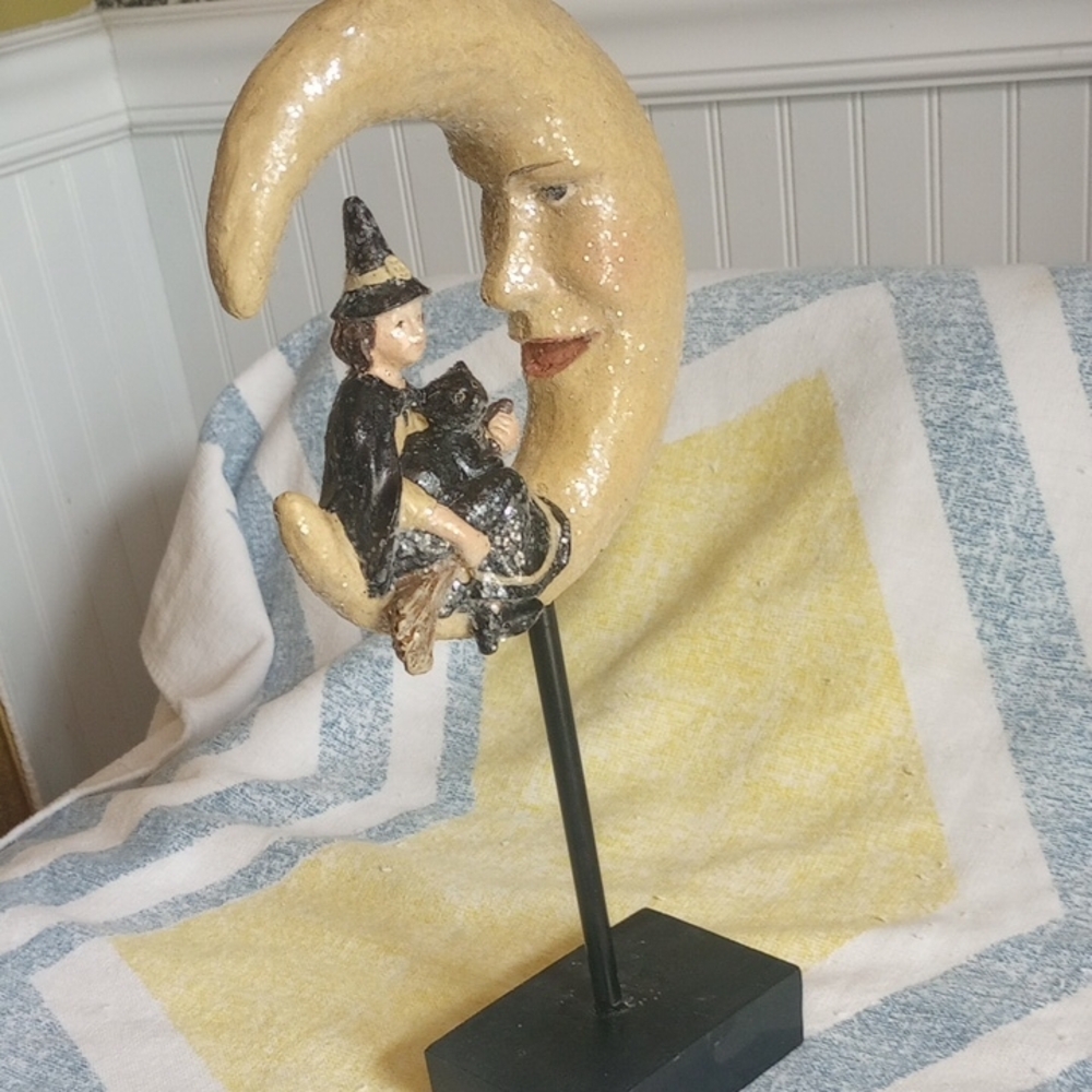 Halloween Witch on Moon Sculpture - Picture 6 of 6